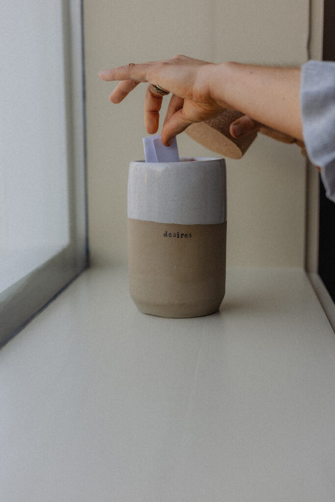 Interior photography at Intuitively Wild in High Falls, New York, photographed by Julieanne Browning of Pine & Fable Photography.